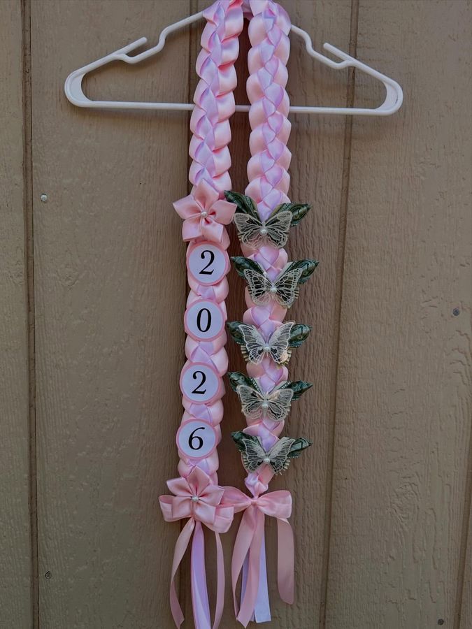 Pink lei with butterflies